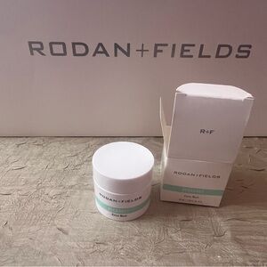 Rodan + Fields RECHARGE Detox Mask – NWT – Pore Refining Charcoal Mask